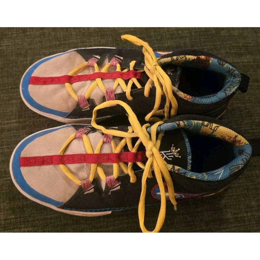 Nike Kyrie Flytrap 6 Youth Size 38.5 Multi Color Basketball Sneakers Irving